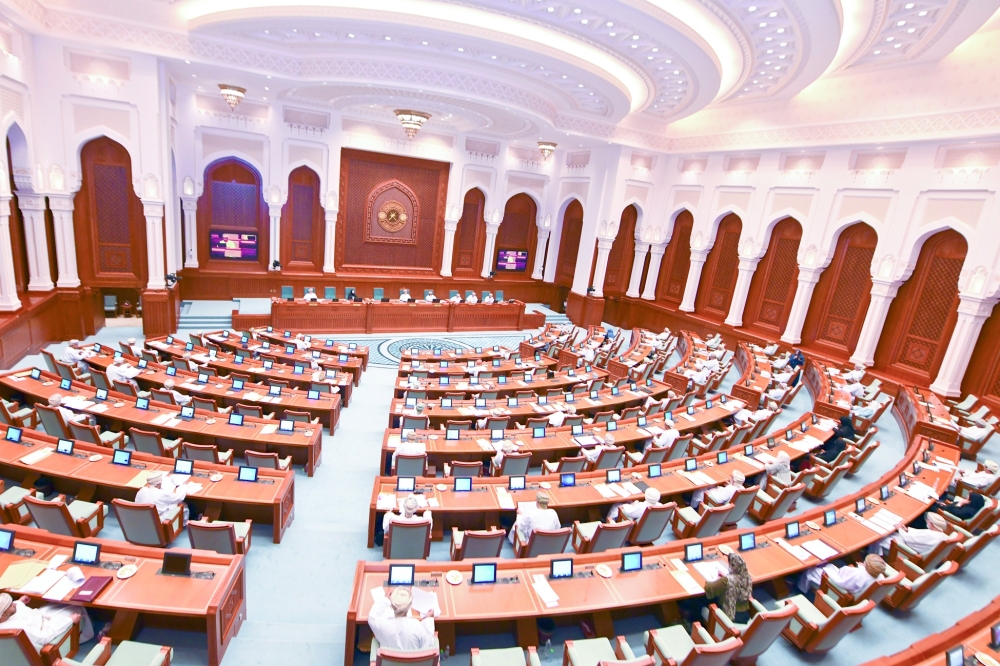 مجلس الدولة يقر ثلاث دراسات لـتمكين المعلم العماني والمؤسسات الصغيرة والمتوسطة والتقنية الناشئة 1 مجلس الدولة يقر ثلاث دراسات لـتمكين المعلم العماني والمؤسسات الصغيرة والمتوسطة والتقنية الناشئة