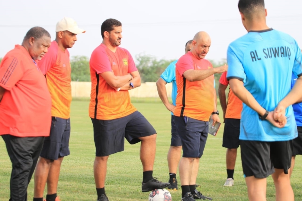 السويق يطلق تدريباته رسميا استعدادا لمنافسات الموسم الكروي