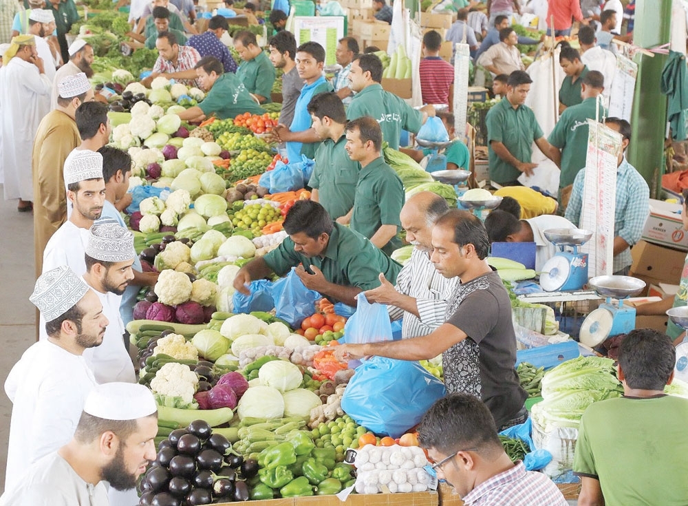 وضع خطة مكثفة وشاملة لضمان وجود هيمنة رقابية على الأسواق 8 وضع خطة مكثفة وشاملة لضمان وجود هيمنة رقابية على الأسواق