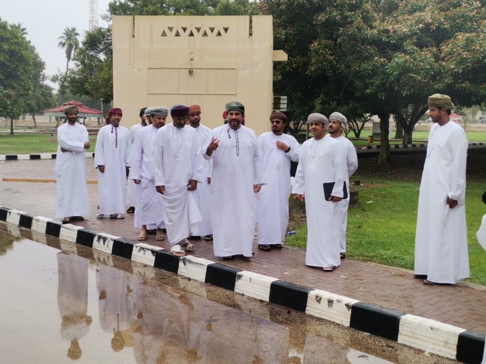 الوقوف على استعدادات موسم خريف صلالة