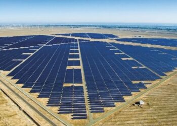 “الطاقة المتجددة” في عُمان واعدة.. ومواردها متوفرة وقابلة للتطوير