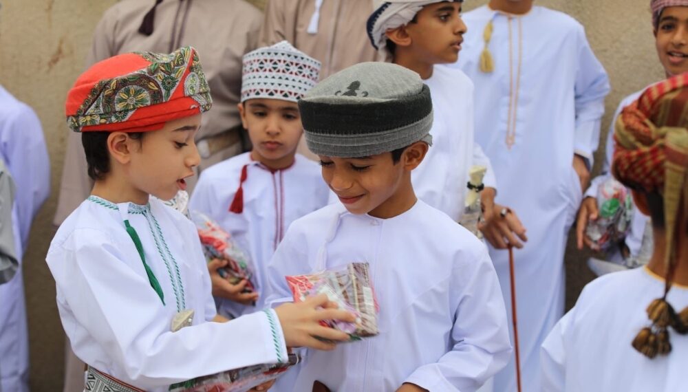 اهتمام خاص بعيدية الأطفال في قرية النصيب بإبراء