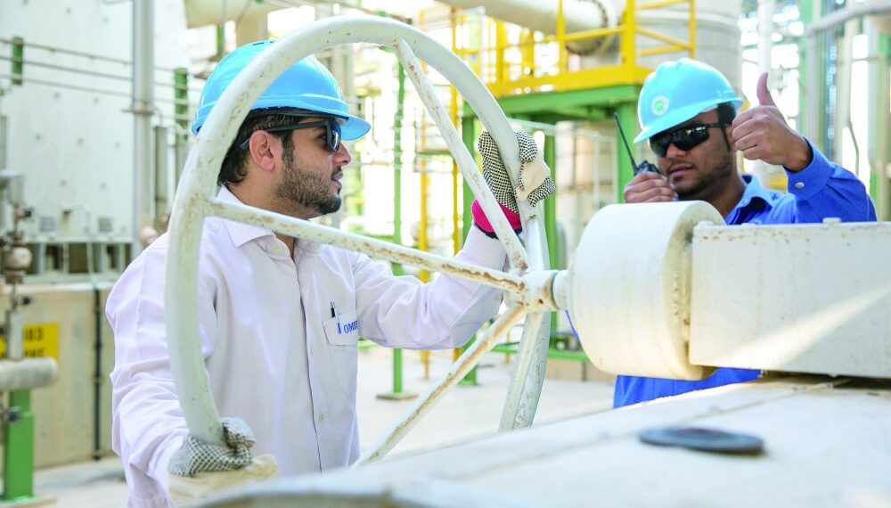 قطاع الطاقة بسلطنة عمان يوجه 14% من إنفاقه لتمكين الشركات الصغيرة والمتوسطة 1 قطاع الطاقة بسلطنة عمان يوجه 14% من إنفاقه لتمكين الشركات الصغيرة والمتوسطة