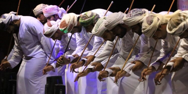 فن العازي والرزحة الحماسية يصدح في عيود لوى