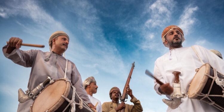 مقتنيات أثرية في عيود وادي الميح بالعامرات 1 مقتنيات أثرية في عيود وادي الميح بالعامرات