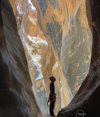 Explore the wonderful valley in Jabal Hatt