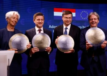 EU gives Croatia green light to join euro in 2023