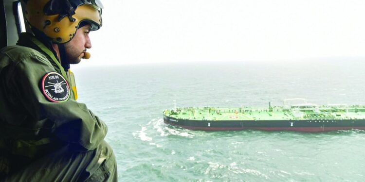 "سلاح الجو" ينفذ إخلاء طبي بظفار 1 “سلاح الجو” ينفذ إخلاء طبي بظفار