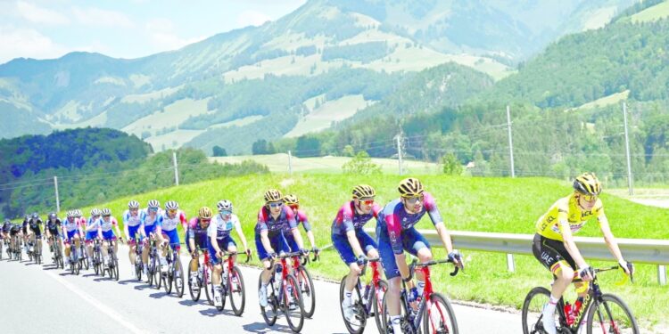 نيلسن يحرز المرحلة العاشرة من طواف فرنسا