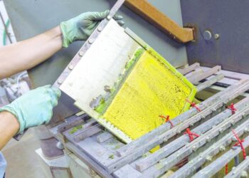 الذهب يواجه خامس خسارة أسبوعية مع مخاوف رفع الفائدة