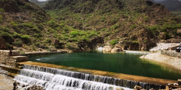 سد وادي كاع أحد مشروعات تنمية واستدامة الموارد المائيّة في ولاية مرباط