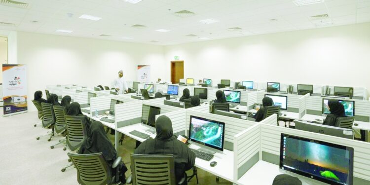 فعاليات متنوعة في البرنامج التدريبي «خريفنا شبابي» بصلالة 1 فعاليات متنوعة في البرنامج التدريبي «خريفنا شبابي» بصلالة