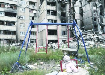 الاتحاد الأوروبي يتجه نحو تشديد العقوبات على روسيا المتهمة بـ”إطلاق صواريخ “من محطة نووية