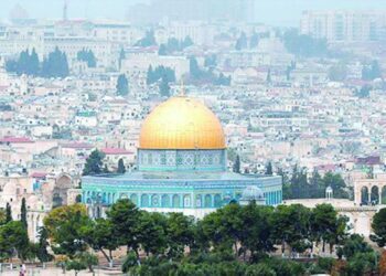 الخارجية الفلسطينية تحمل الاحتلال مسؤولية جرائم المستوطنين
اشتية: فلسطين حاضرة عند العرب رغم محاولات إسرائيل تغييبها