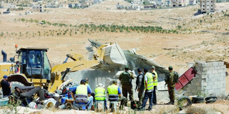 إصابة 3 فلسطينيين برصاص قوات الاحتلال شرقي نابلس 1 إصابة 3 فلسطينيين برصاص قوات الاحتلال شرقي نابلس