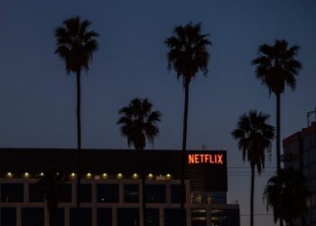 Netflix subscriber numbers drop two quarters in a row