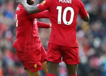 مانيه وصلاح يجددان الصراع بينهما على جائزة أفضل لاعب إفريقي