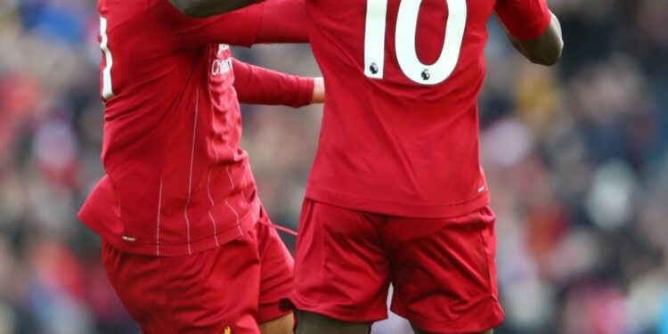 مانيه وصلاح يجددان الصراع بينهما على جائزة أفضل لاعب إفريقي 1 مانيه وصلاح يجددان الصراع بينهما على جائزة أفضل لاعب إفريقي