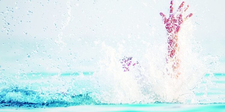 استعراض مشكلة تزايد غرق الأطفال والمساءلة القانونية حيال تعريضهم للإهمال 1 استعراض مشكلة تزايد غرق الأطفال والمساءلة القانونية حيال تعريضهم للإهمال