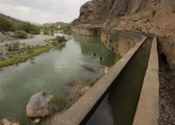 Wadi Tanuf draws tourists with its natural beauty