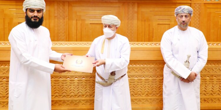 رفع كفاءة الموظفين القانونيين في مباشرة الدعاوى وإبداء المشورة القانونية