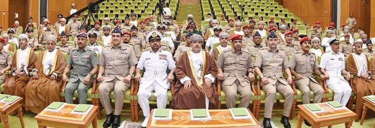 الدفاع الوطني تحتفل بتخريج الدورة الـ 9 بمشاركة واسعة من القطاعات العسكرية والمدنية