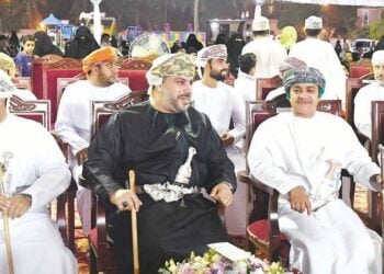 لوحات احتفالية متنوعة في افتتاح مناشط حديقة صلالة العامة