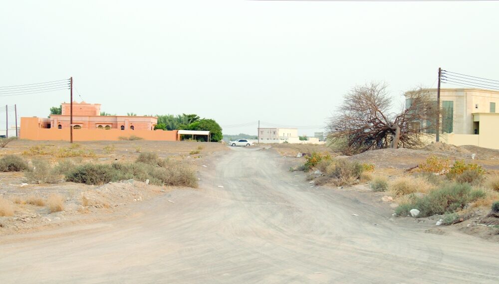 «الغريفة» بالبريمي لا تزال بحاجة إلى أعمال خدمية عديدة 1 ” الغريفة ” بالبريمي تشكو من نقص الخدمات وضعف التخطيط العمراني
