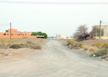 ” الغريفة ” بالبريمي تشكو من نقص الخدمات وضعف التخطيط العمراني