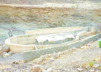 “عين الحمام” ببوشر وجهة سياحية بلا مرافق