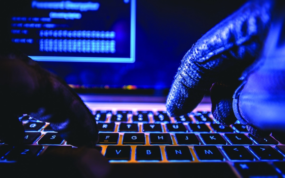 سعود المياحي لـ”عمان” : جريمة تقنية المعلومات عابرة للحدود وتكتسب طابع العالمية