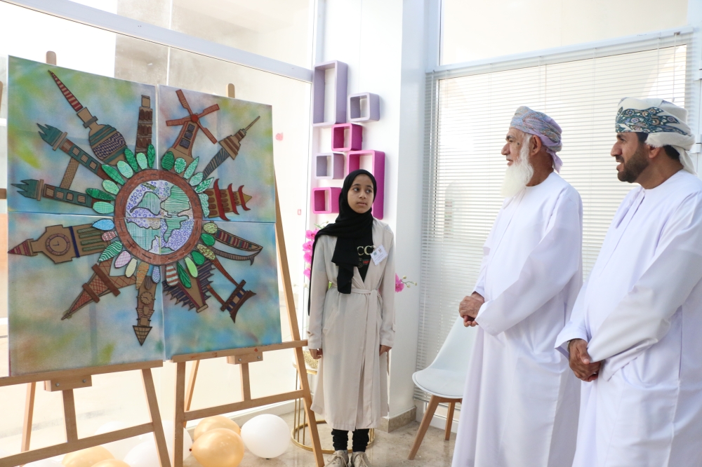 النادي الثقافي يكرّم المشاركين في برنامج «صيف مثمر» بولاية صحم