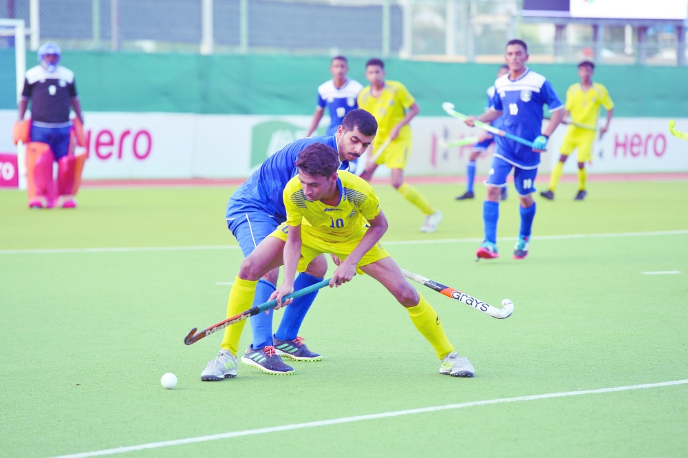 صلالة يفوز على أهلي سداب ويحجز تذكرة نهائي دوري الشباب للهوكي