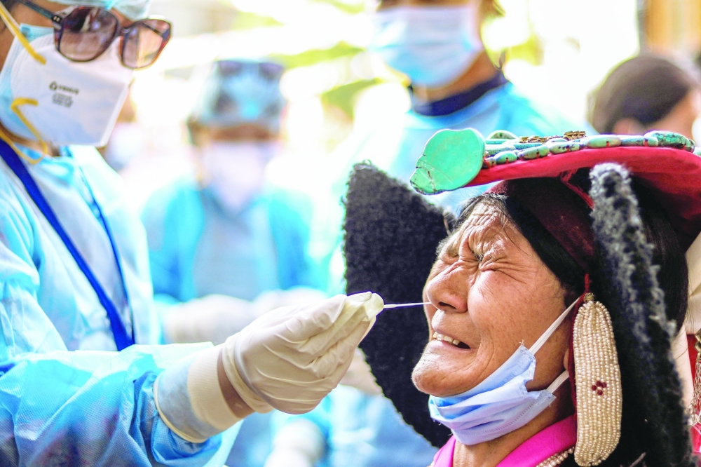 إصابة وزيرة البحث العلمي الألمانية بكورونا..وحالة بايدن الصحية “مستمرة في التحسن”