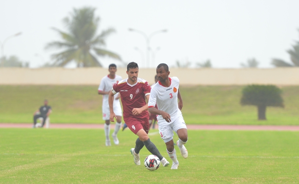 فريق الجيش السُّلطاني العُماني يتجاوز فريق الحرس السُّلطاني العُماني ويكسب النقاط الثلاث