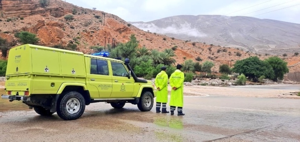 هيئة الدفاع المدني والإسعاف تؤكّد استعدادها للتعامل مع تأثيرات الحالة الجوية