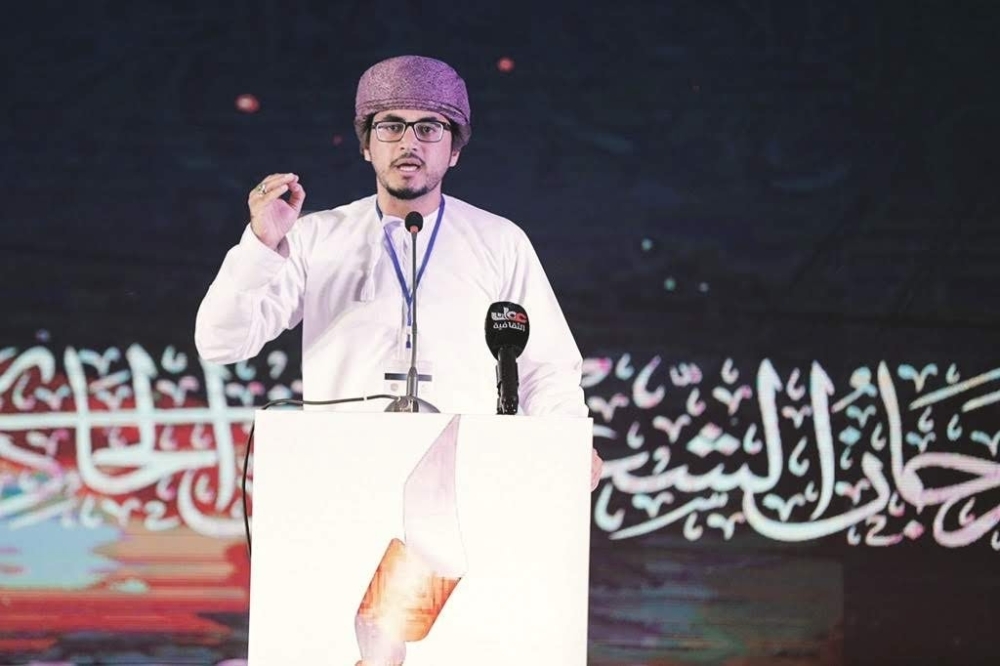 راشد الشعبني : الشاعر النخبوي يعيش عزلته ليحقق سلامه الداخلي ولا يهمه القواعد الجماهيرية الكبيرة !