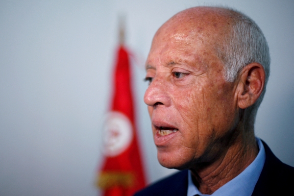 Tunisia approves new constitution in vote with low turnout