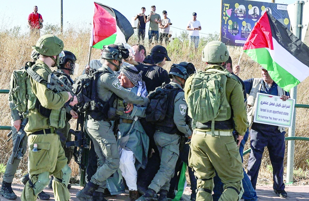 الخارجية الفلسطينية: حرب إسرائيلية مفتوحة لضم وتهويد الضفة الغربية المحتلة