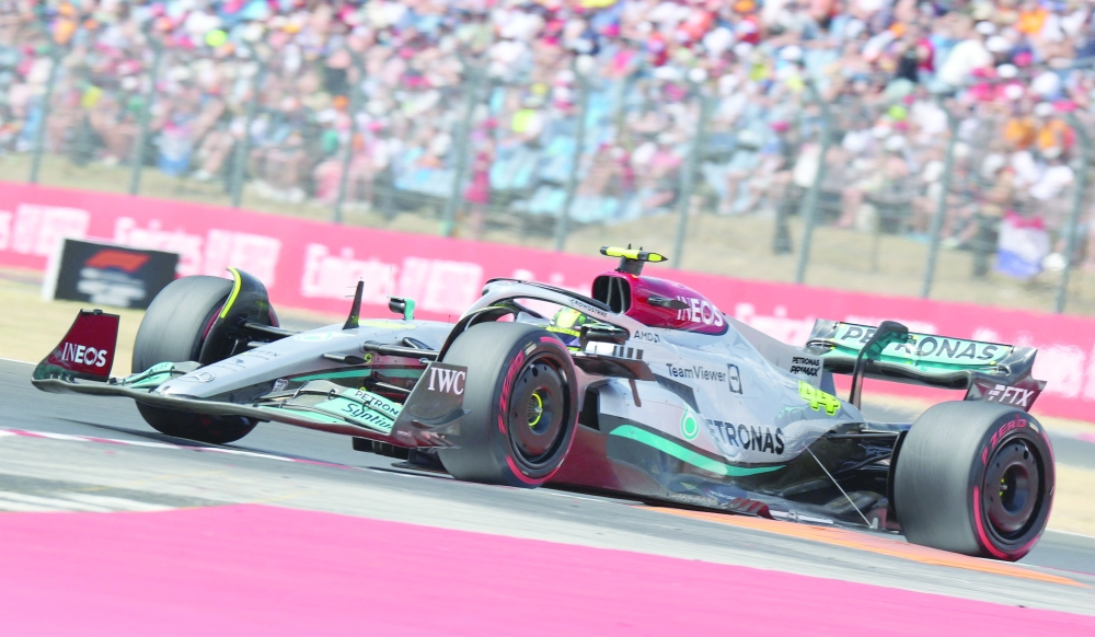 هاميلتون يتقدم المشيدين بفيتل عقب اعلان اعتزاله