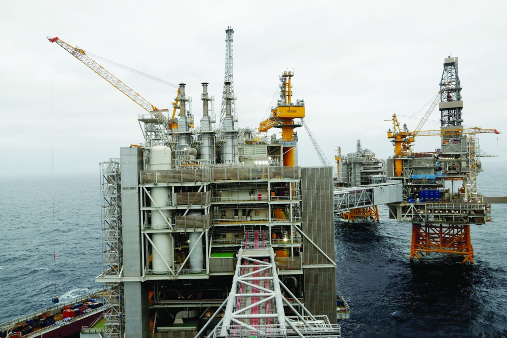 النفط يستقر مع قلة الإمدادات والأنظار تتجه لاجتماع أوبك بلس