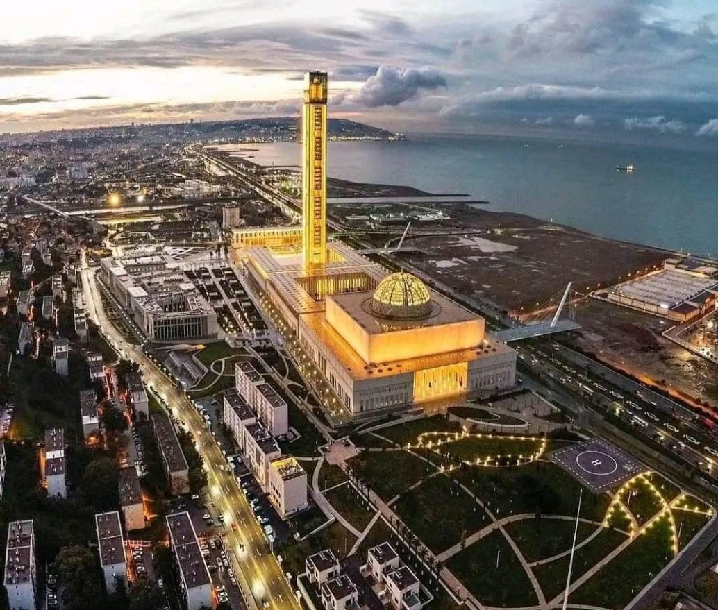 الجزائر تحتفل غدًا بذكرى عيد الاستقلال