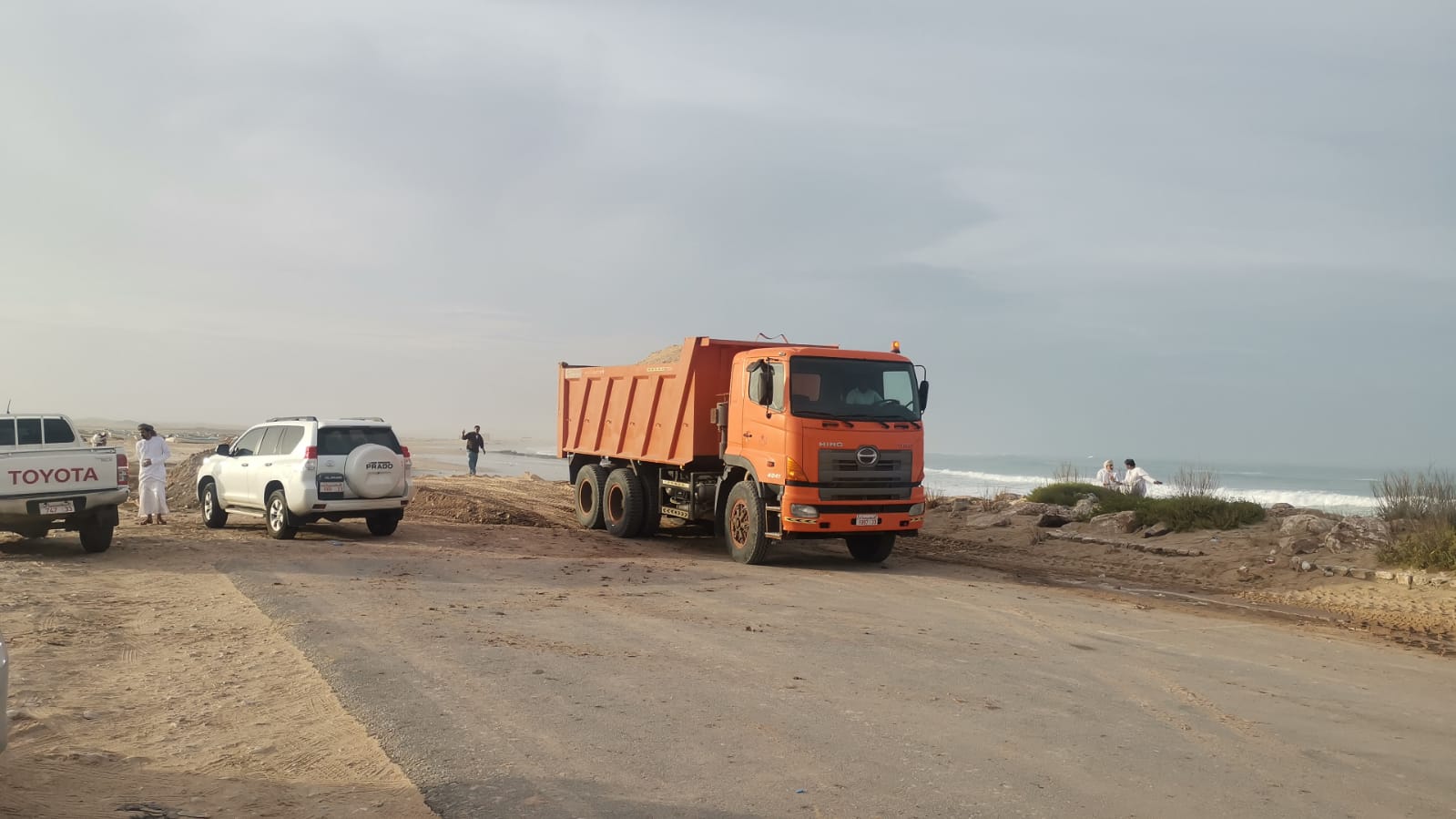 جهود بلدية جنوب الشرقية للتعامل مع الأمطار