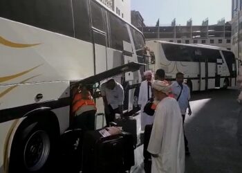قوافل الحُجاج العُمانيين تغادر الديار المقدسة