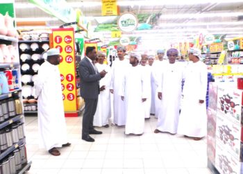 /التجارة والصناعة/ تؤكد ضمان توفر السلع الاستهلاكية في الأسواق خلال موسم الخريف