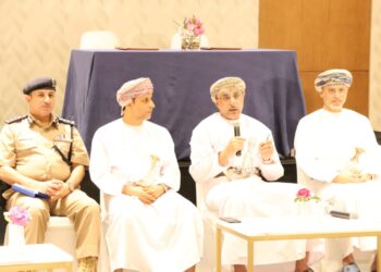 مكتب محافظ الداخلية ومجموعة عمران يوقعان مذكرة تعاون بالجبل الأخضر