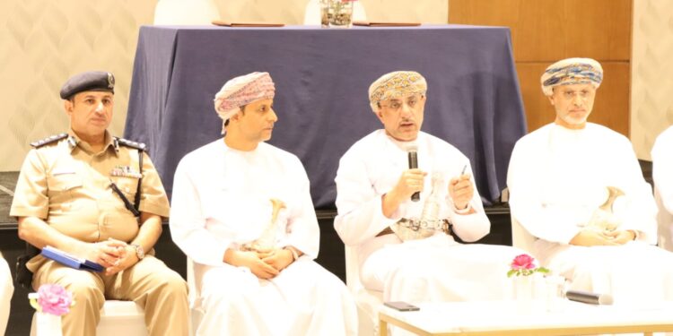 مكتب محافظ الداخلية ومجموعة عمران يوقعان مذكرة تعاون بالجبل الأخضر