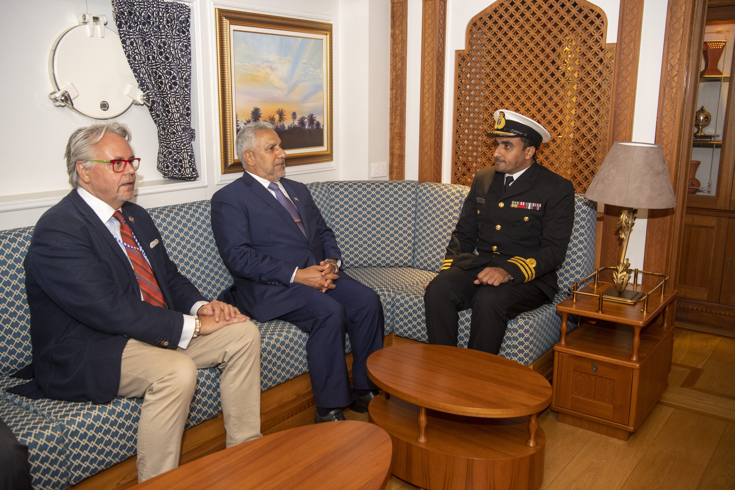 سفينة “شباب عُمان الثانية” تصل ميناء مدينة أنتويرب في مملكة بلجيكا 2 62d98a2809f08 scaled