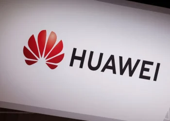 الولايات المتحدة بحاجة إلى 3 مليارات دولار إضافية لإزالة هواوي و ZTE من الشبكات الأمريكية