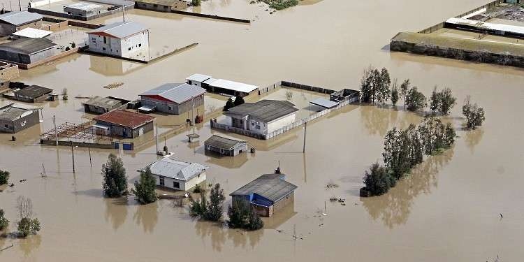 مصرع ٥٦ شخصًا جراء الفيضانات التي شهدتها إيران